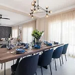 Villa Casa Helena, Luxury Beach Side 5 Bedroom *