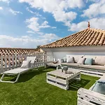 Casa Helena, Luxury Beach Side 5 Bedroom Villa Marbella