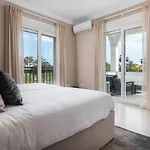 Casa Helena, Luxury Beach Side 5 Bedroom Villa