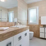Casa Helena, Luxury Beach Side 5 Bedroom Marbella