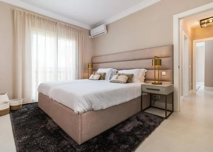 Casa Helena, Luxury Beach Side 5 Bedroom ヴィラ *