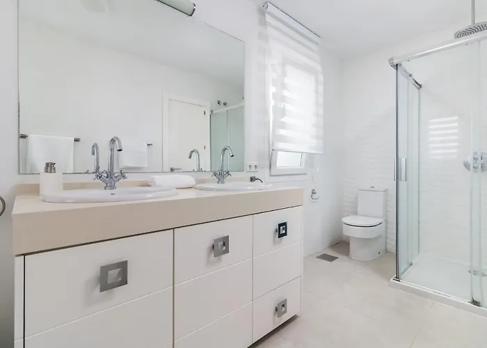 ヴィラ Casa Helena, Luxury Beach Side 5 Bedroom マルベーリャ