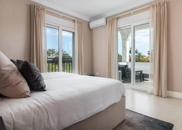 Casa Helena, Luxury Beach Side 5 Bedroom ヴィラ