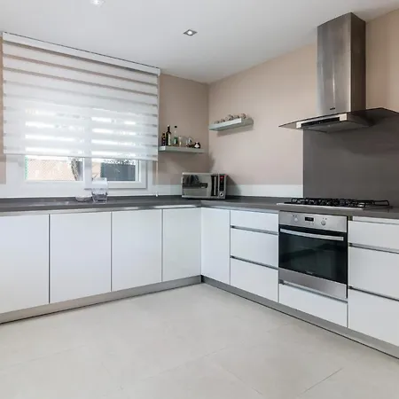 Casa Helena, Luxury Beach Side 5 Bedroom Villa