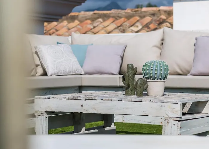 Casa Helena, Luxury Beach Side 5 Bedroom Villa